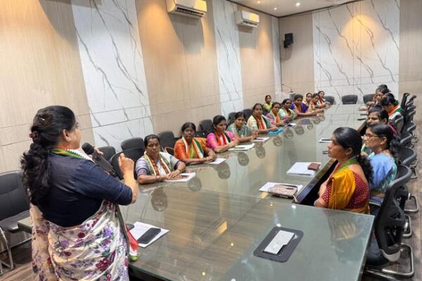 కాంగ్రెస్ లో మహిళాగ్రహం