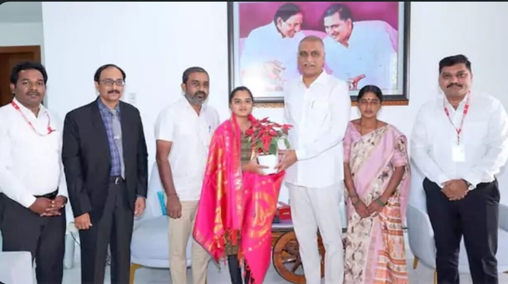 Harish Rao Help to Poor Student for her studies