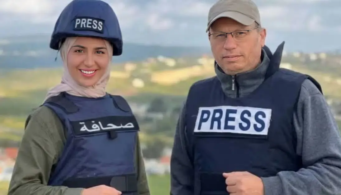 కెమెరా గుండెలో బుల్లెట్ గాయం – మీడియా వాహనంపై మృత్యు పంజరం