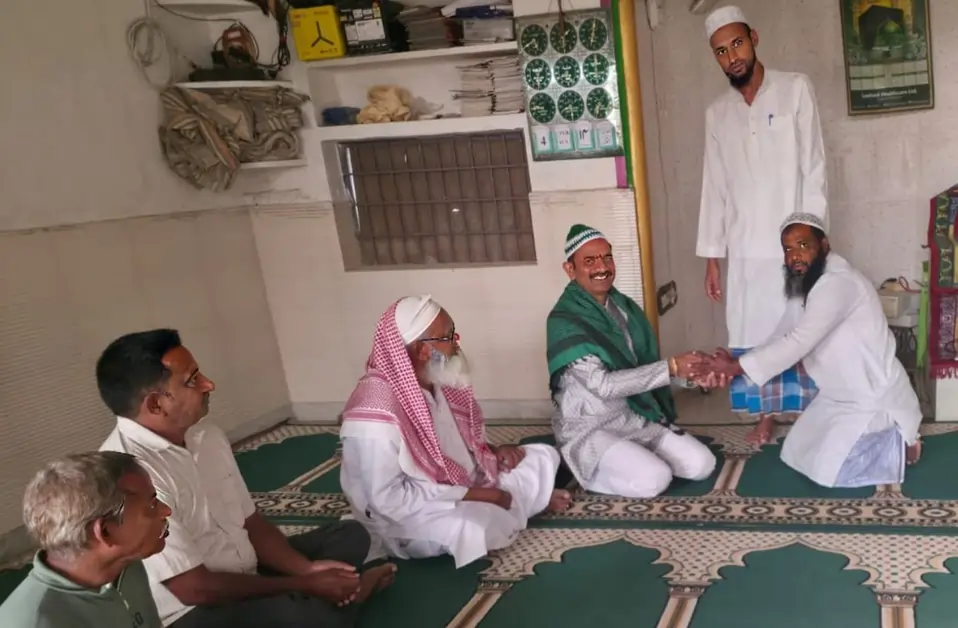 ఇఫ్తార్ విందుల్లో కలిశెట్టి సందడి – మసీదుల్లో ఎంపీ అప్పలనాయుడు ప్రార్థనలు