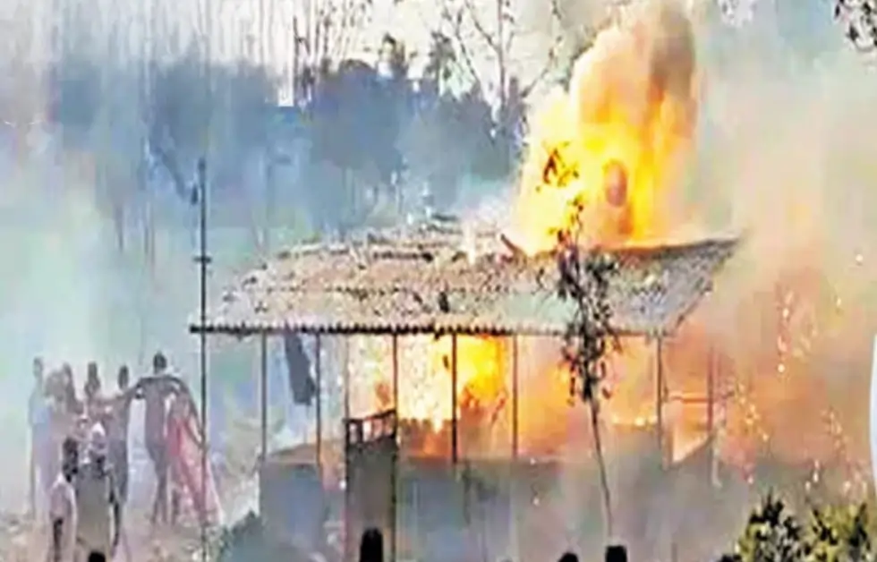 గోదావరి తీరాన మరణ మృదంగం! – కాకినాడలో భారీ పేలుడు… 20 మంది మృతి