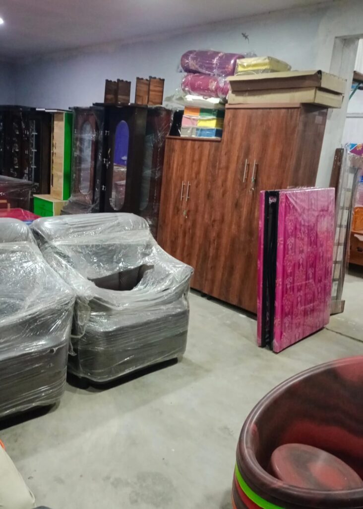 Business with Old Thigs