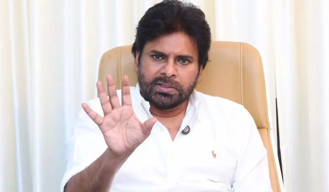 పవన్ మెరుపు… ఎందుకీ ఉలుకు – ఫాంహౌస్ వివాదాన్ని పక్కదారి పట్టించే చర్య!