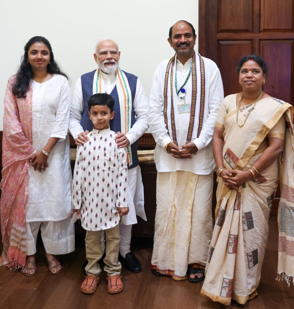 MP Kalisetti Family with Modi